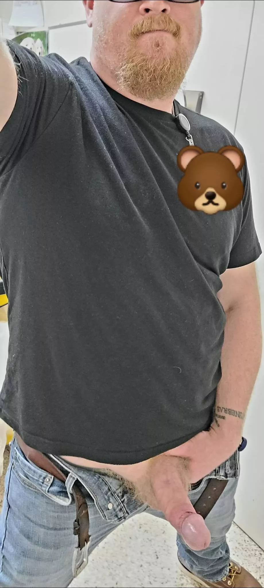 Ginger beard and a fat dick, which are you riding first boys?