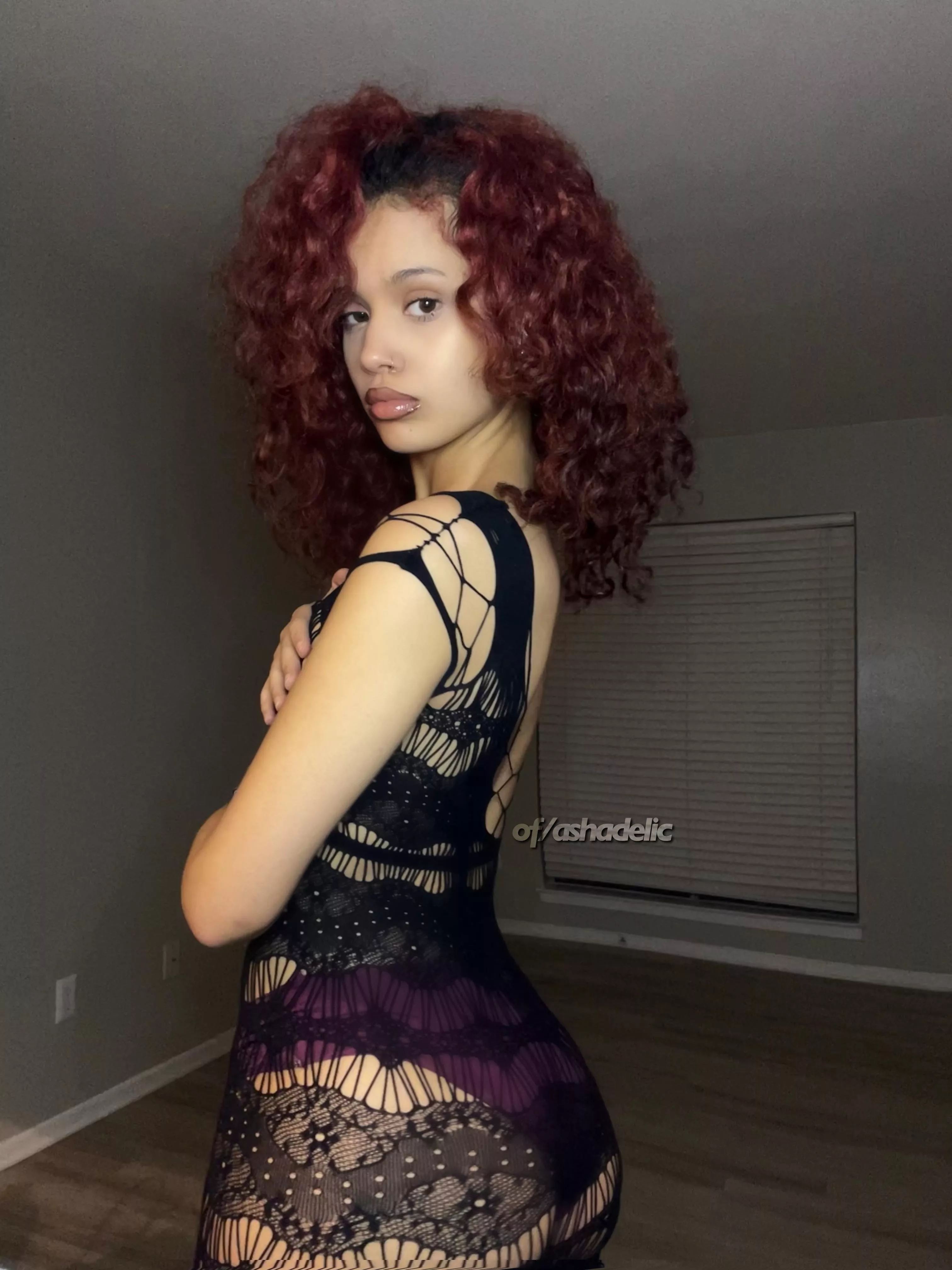 good morning, if you like what you see i’m 15% off the rest of the month 🎃