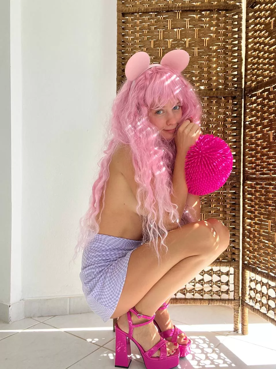 I want to please you with my photos and give my love