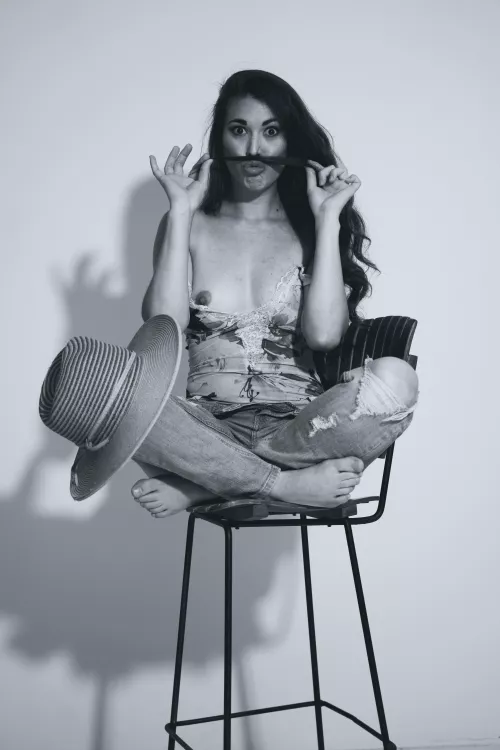 JB Playful [Somy A7III, Tamron 35mm, AD200]