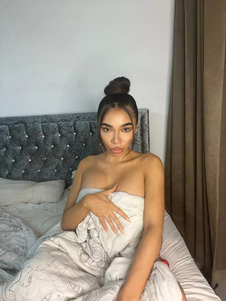 The blanket kinda gets in the way don't you think?