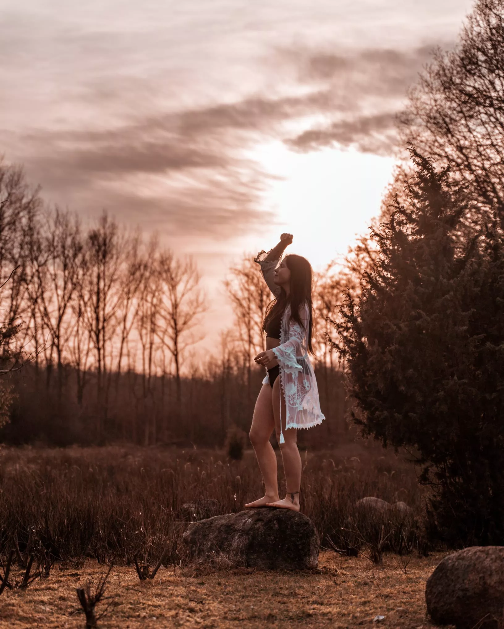 To love and be loved is to feel the sun from both sides..