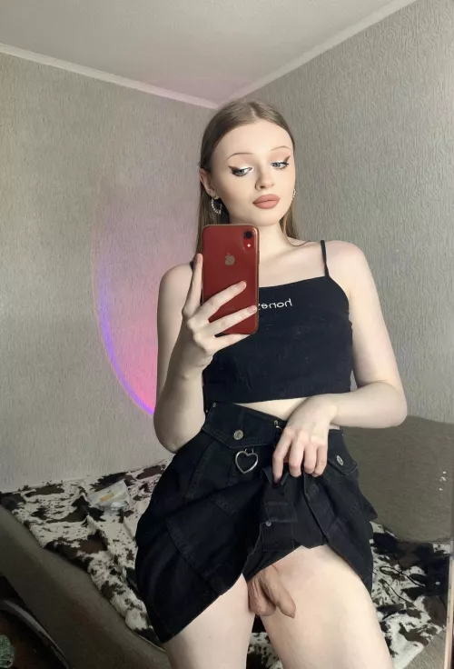 will you give me a hand if I ask you nicely? :3