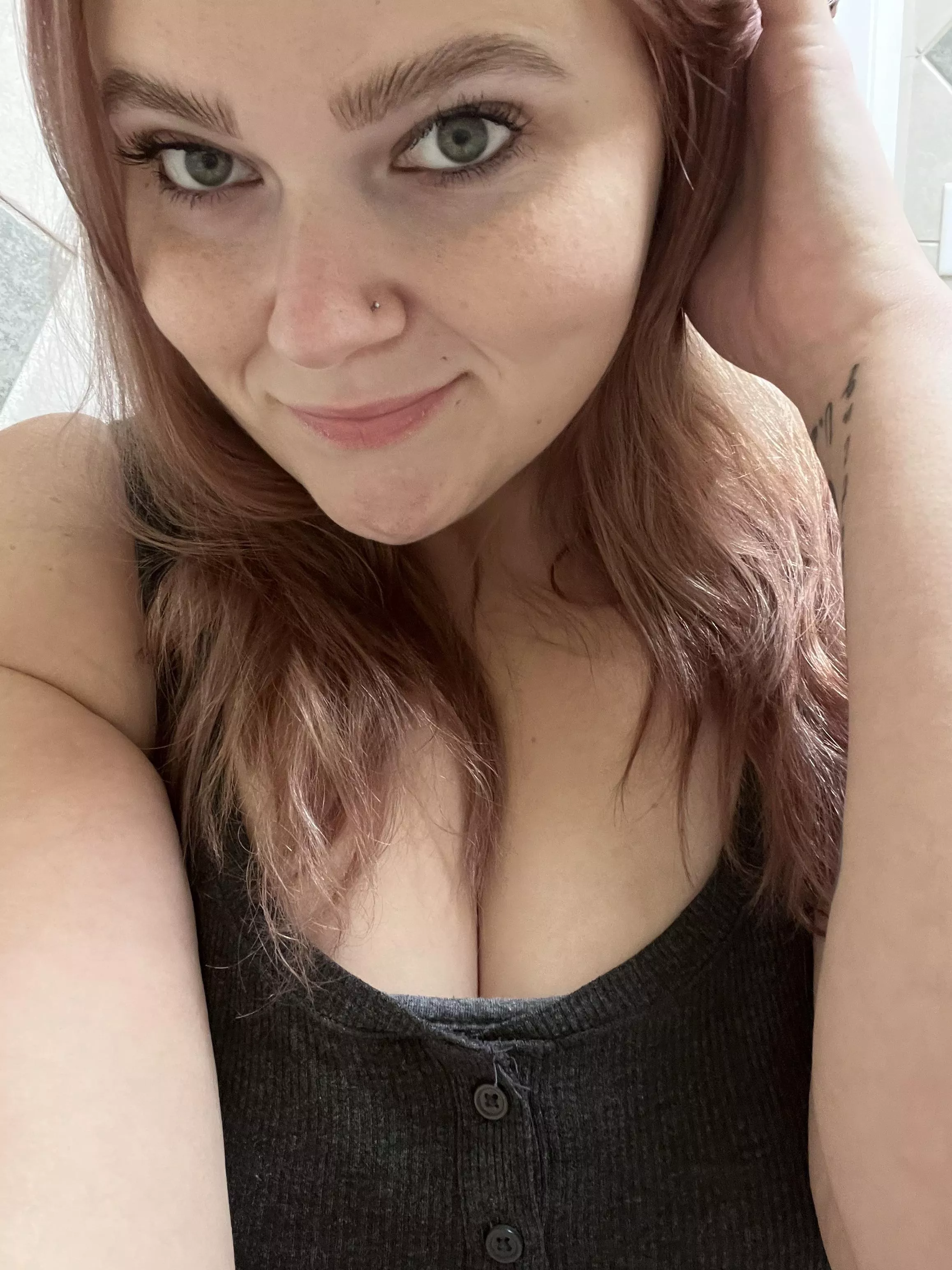 Wisdom teeth surgery tomorrow but here’s a cute selfie today 🥺