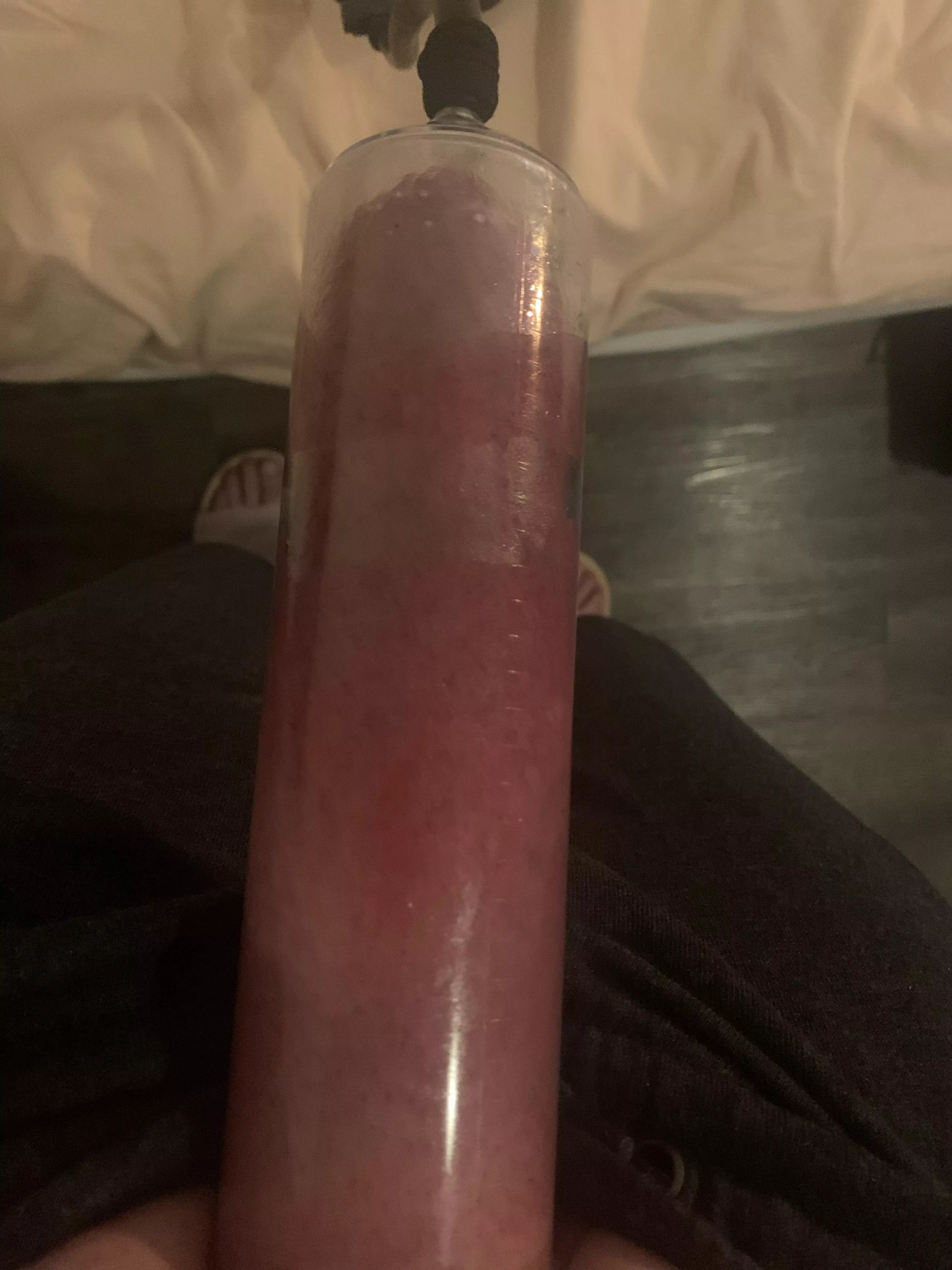 20cm pump filled to the max. Kinda new to pumping