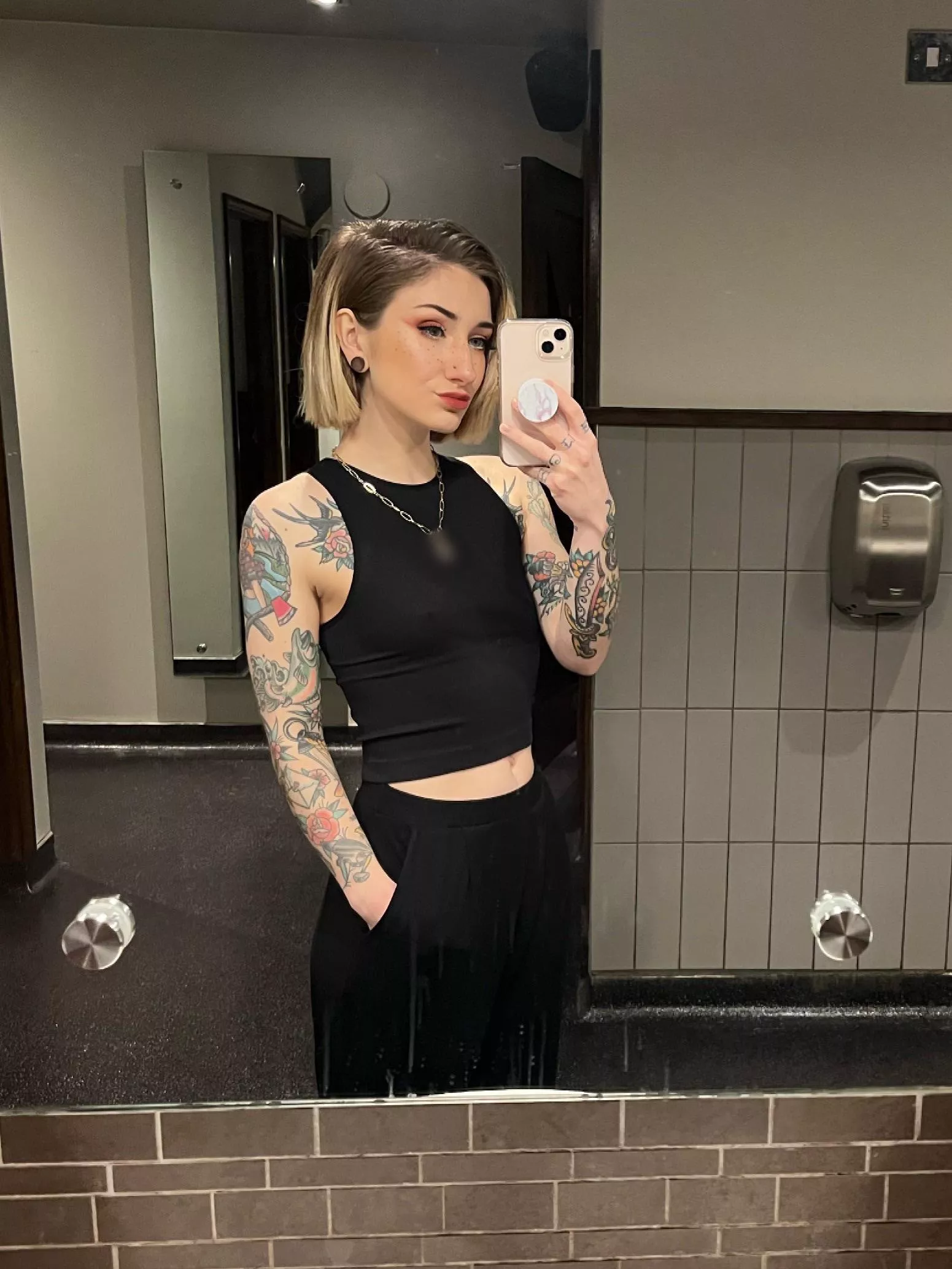 braless is fine with a petite body like mine 🤭