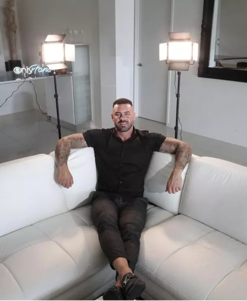 Hello from Australia ☺️ anyone love Aussie accents?