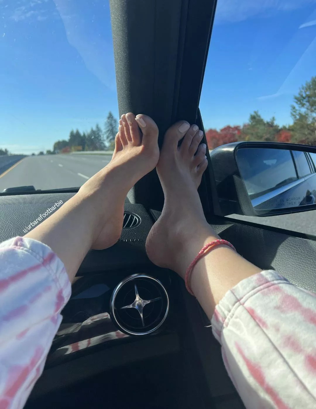I like to ride barefoot in the car. Do you mind?