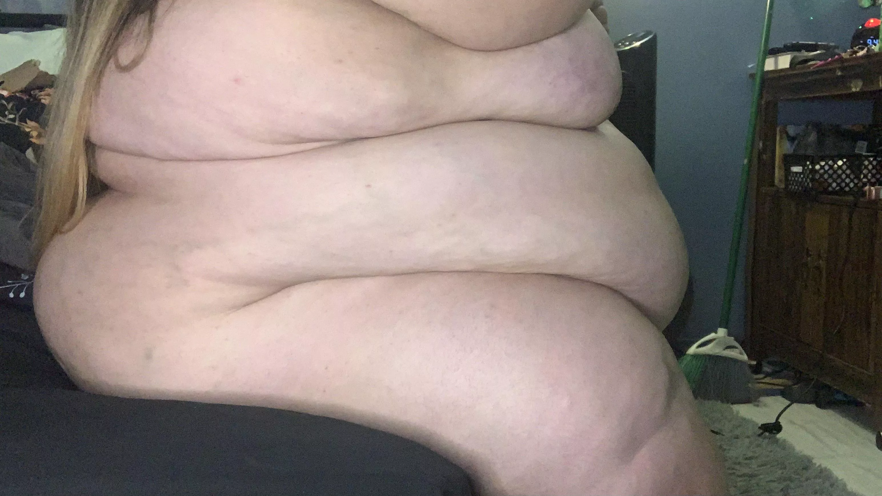 my body is literally a masterpiece 😍 do you agree?