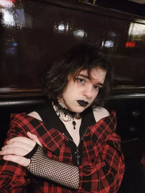 My Goth Femboy arc has begun, I am the night! But like, also hold my hand cuz is spooky kay?