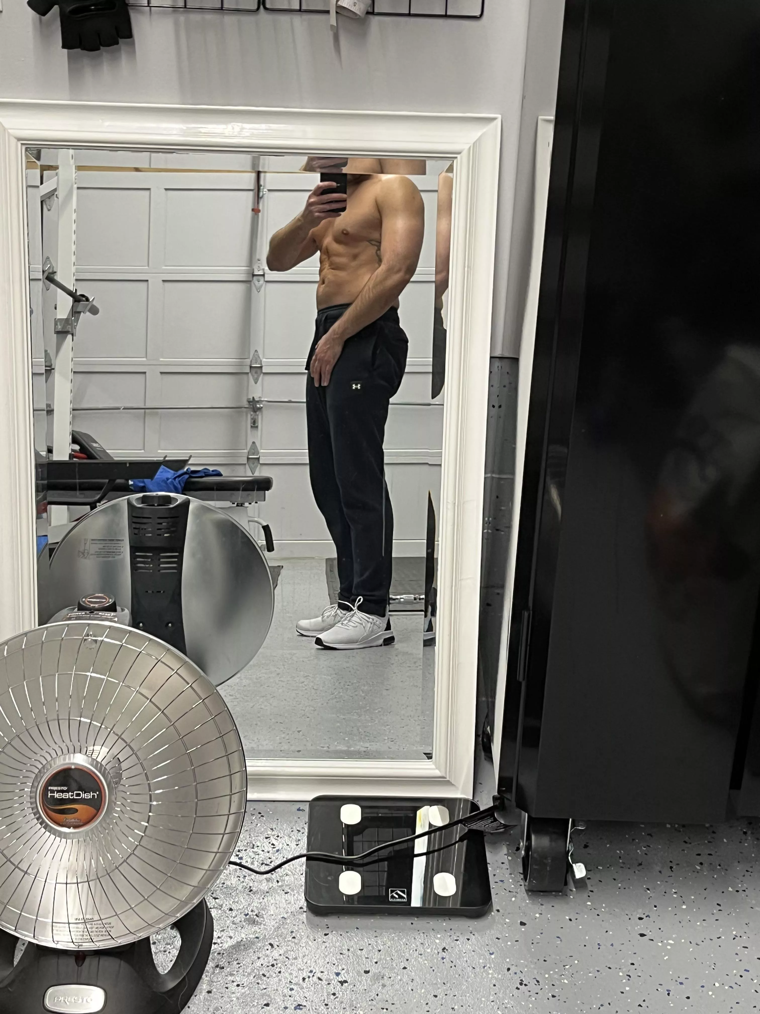 Shoulders boulders today. Want to be my partner? [m]