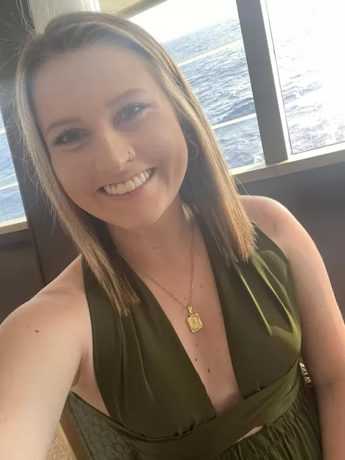 Someone trib this pic of my SIL and dm it to me, I’ll send more