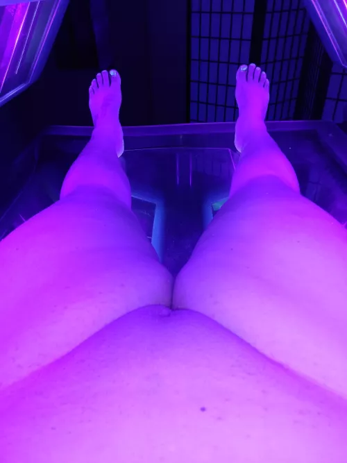 tanning titty pic yesterday, tanning pussy pic today 🤪