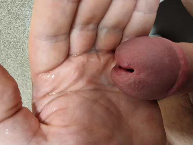 tried to catch my cum didn't work 🤭