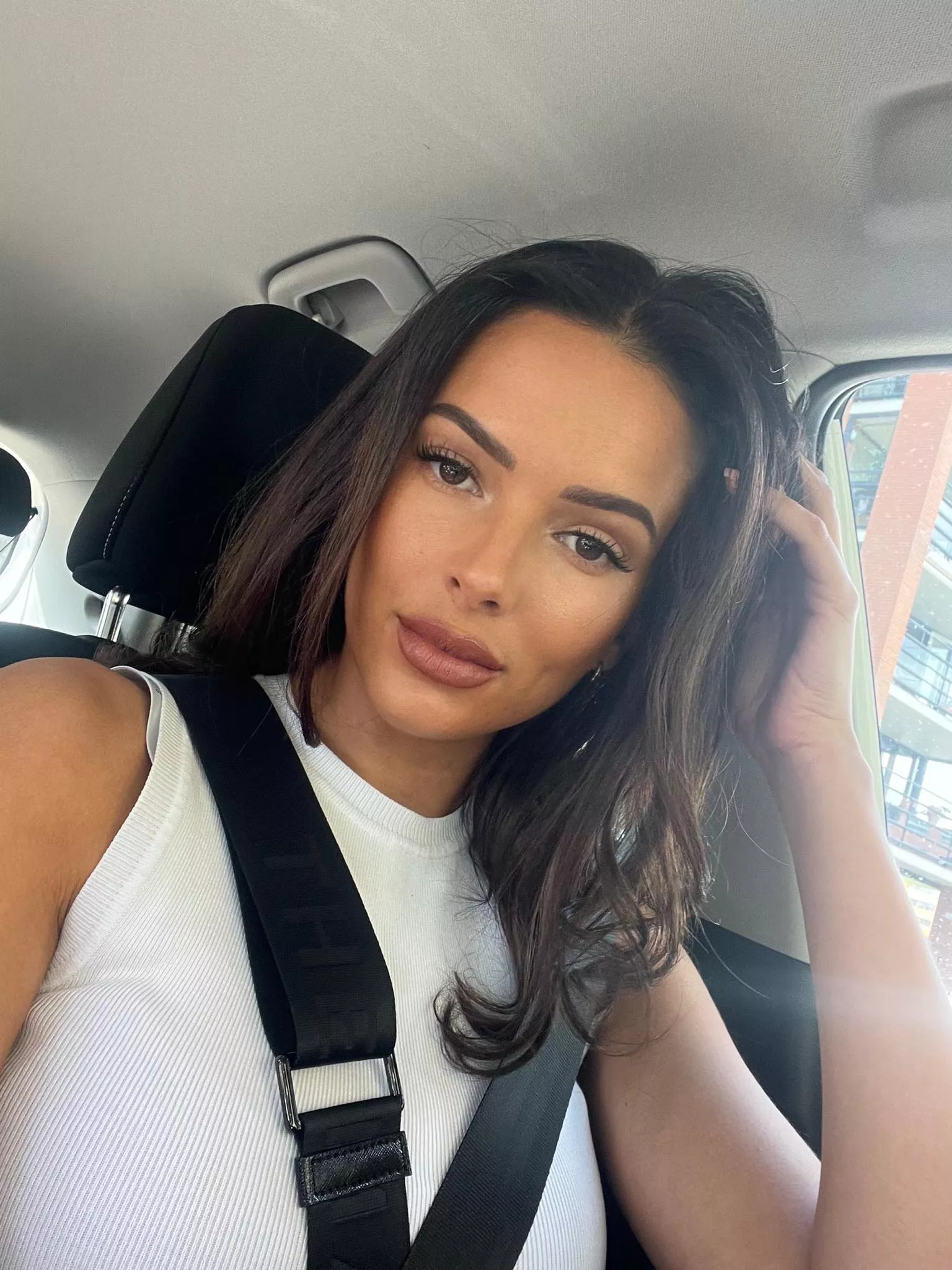 Your Petite Juicy Girlfriend wants to Ride You tonight 🍆💦