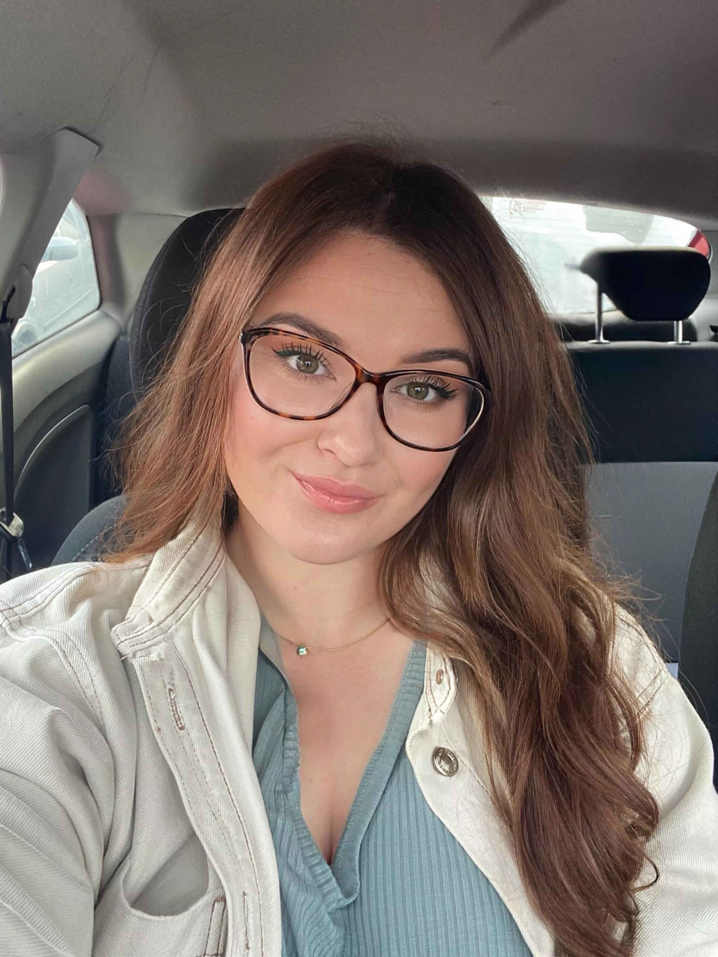 You’re probably getting bored of my car selfies now 😅