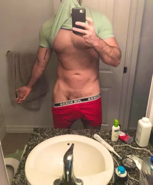 [41] DM me! Debating on what to post and if I should keep posting 😊