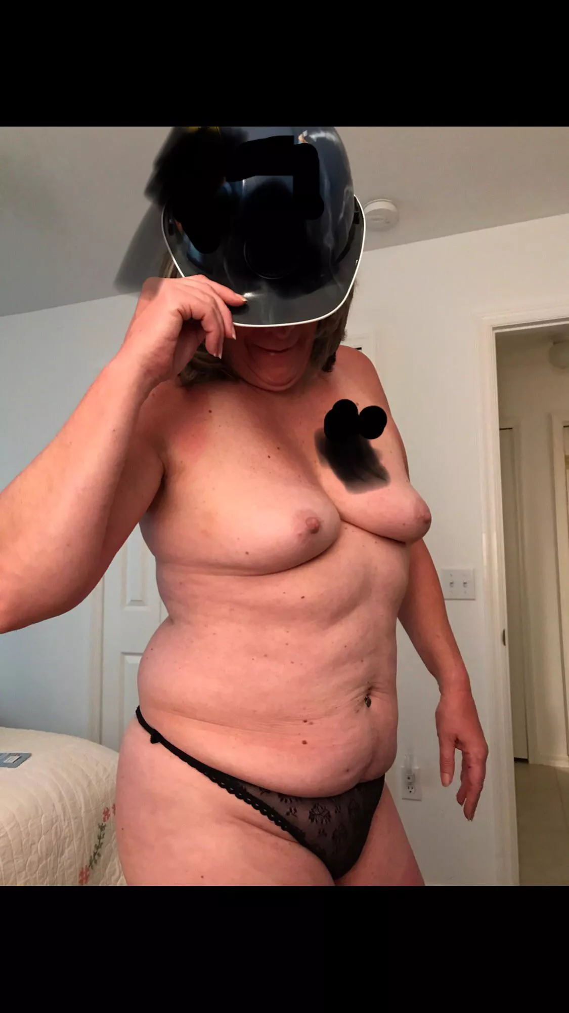 62 yr old HotWife and grandma. What’s the verdick