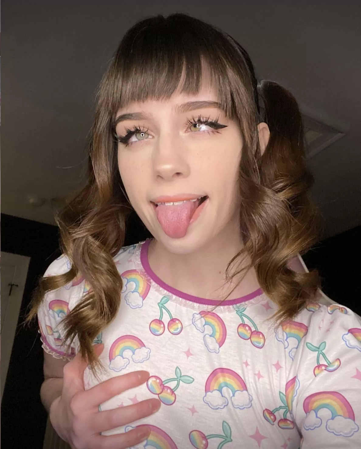 am i cute enough to earn ur cum?