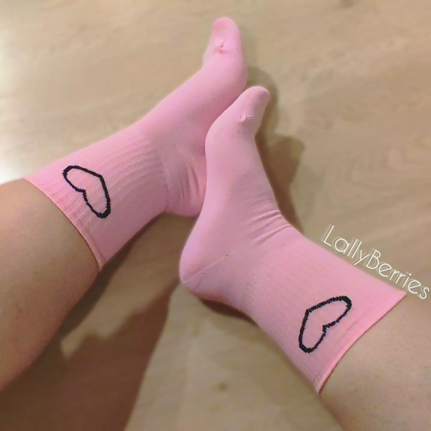 [female] Favorite socks color to cum on? ❤️💦