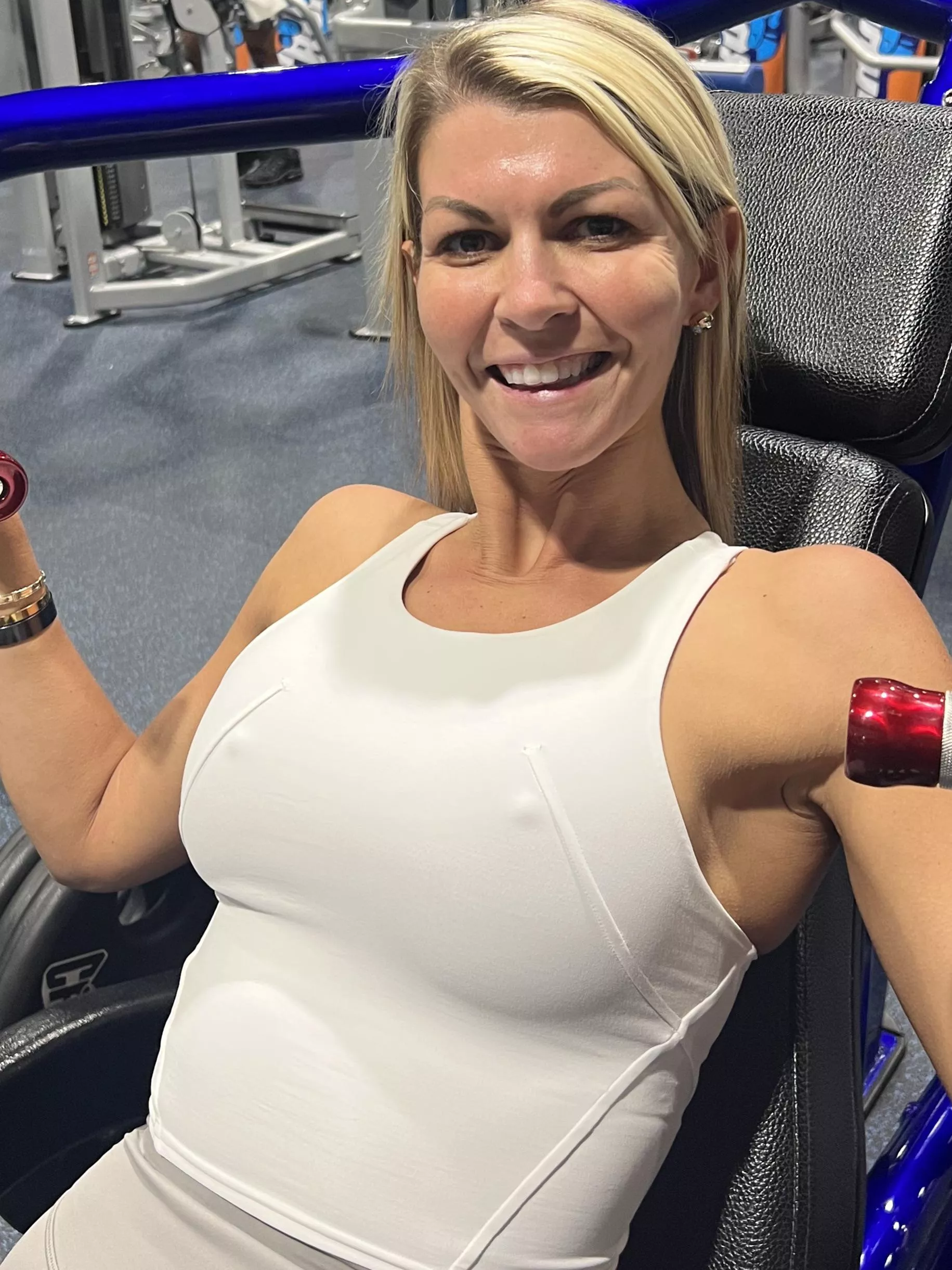 I catch them looking and I couldn’t figure out why……..now I get it!