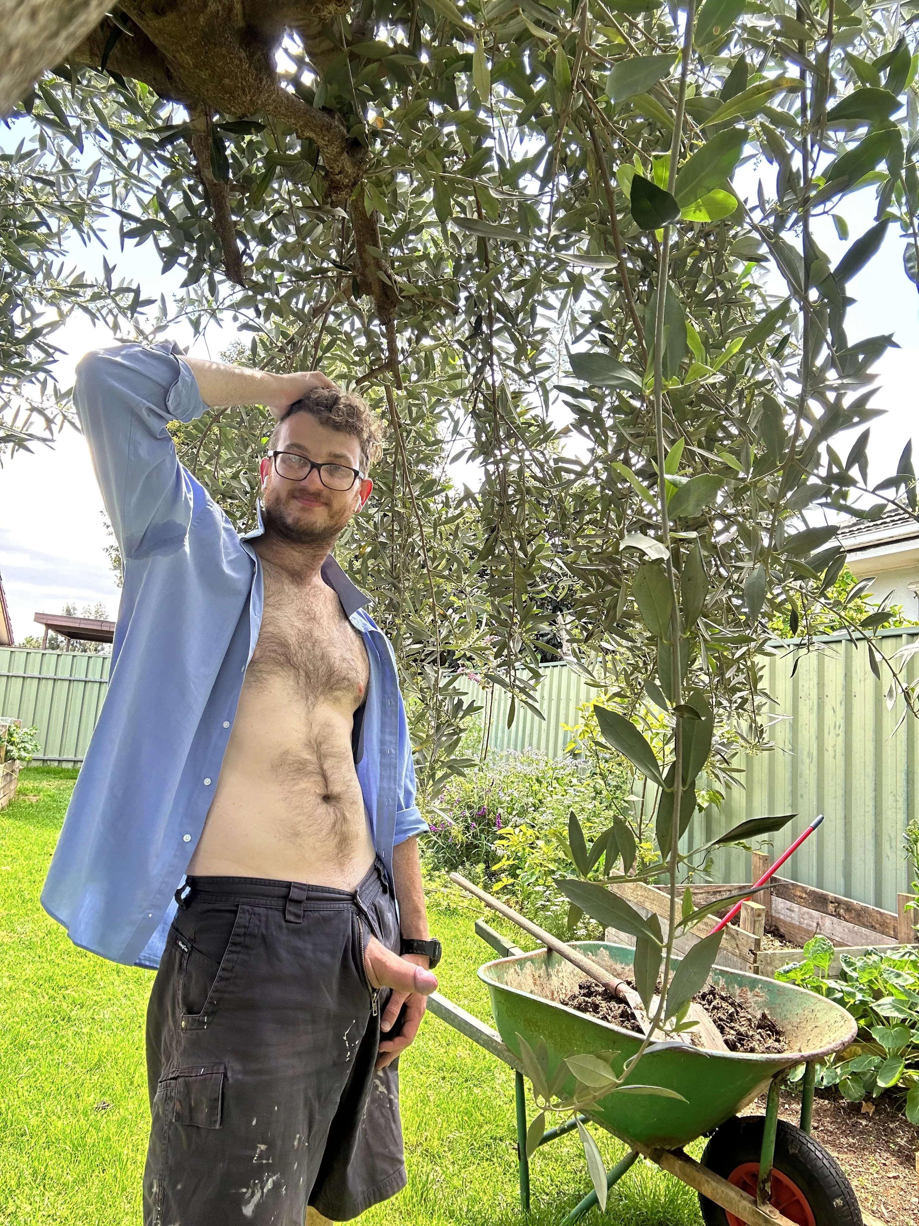 I forgot the lawn chairs; you’ll have to sit on me instead