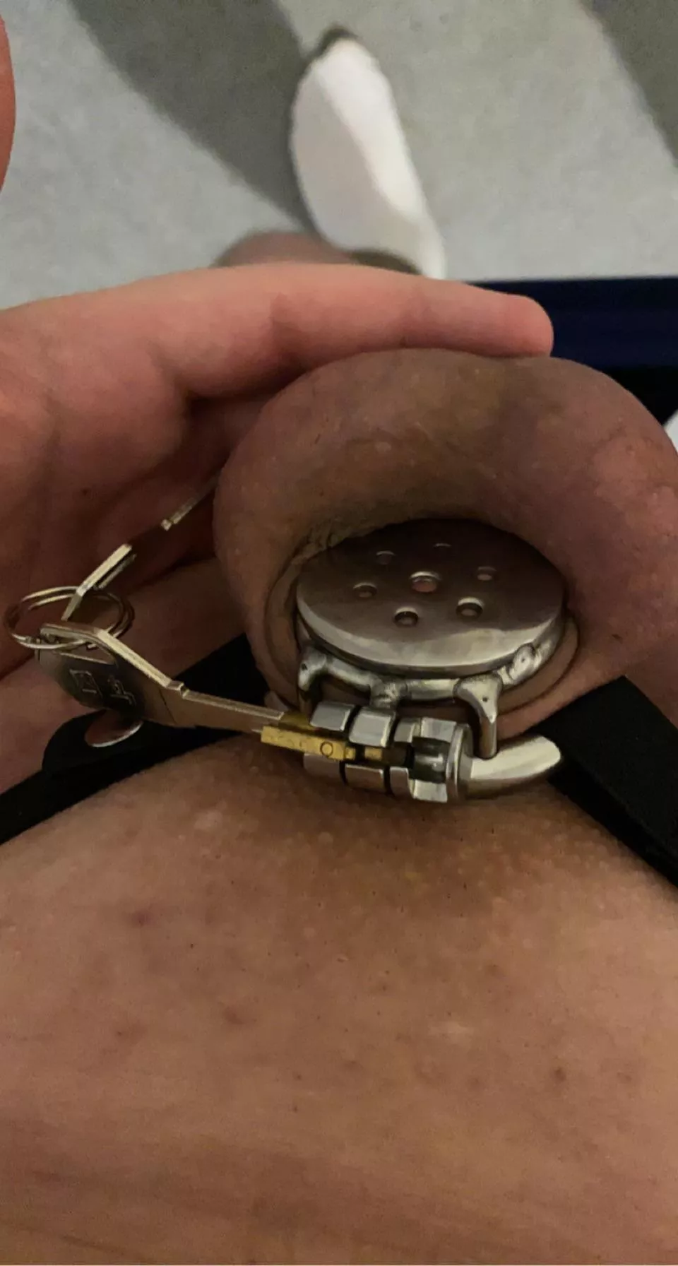 i keep putting the cage on but hesitate on locking it 😅