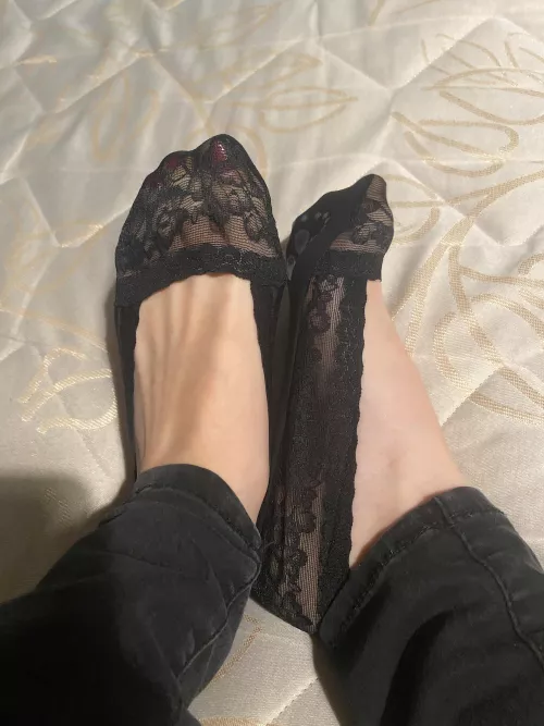 i never thought my feet looked so sexy in this