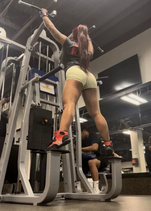 just hitting some pullups