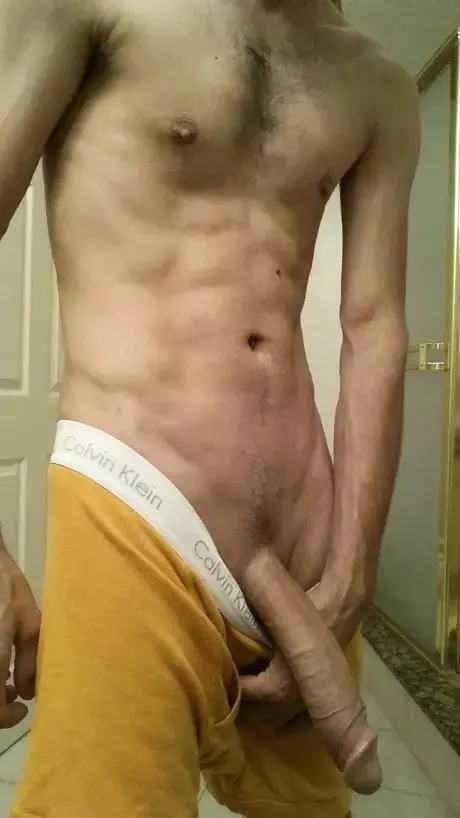 (M) Wanna feel me after you touched my abs ?
