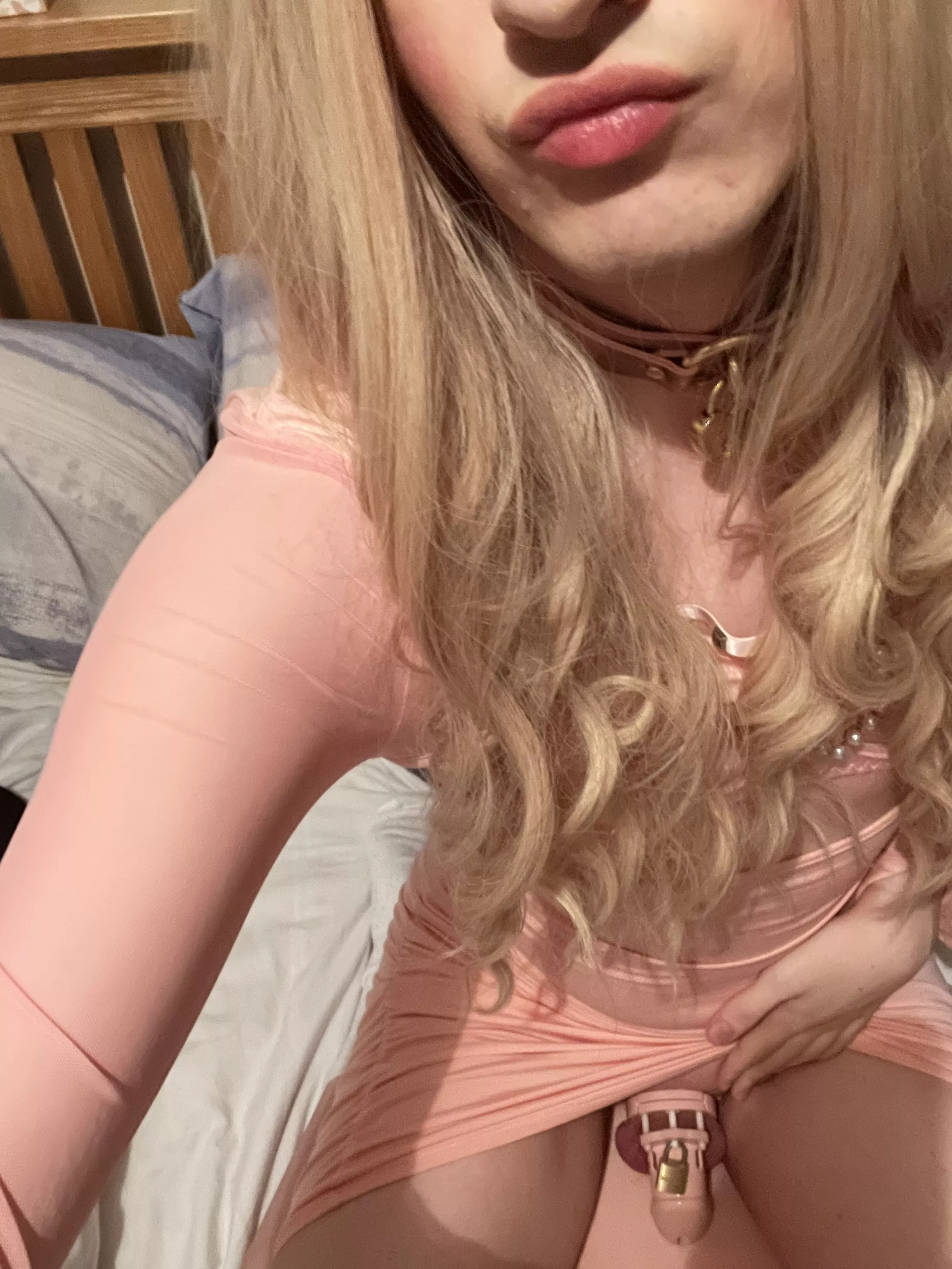 My GF just broke up with me for being too girly. Is she right???