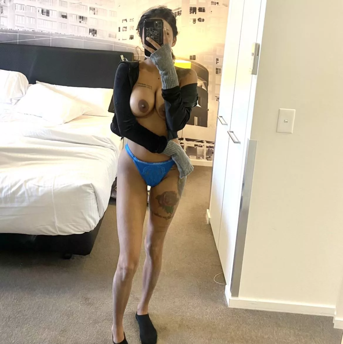 My rules are simple…. Fuck me raw and don’t pull out x