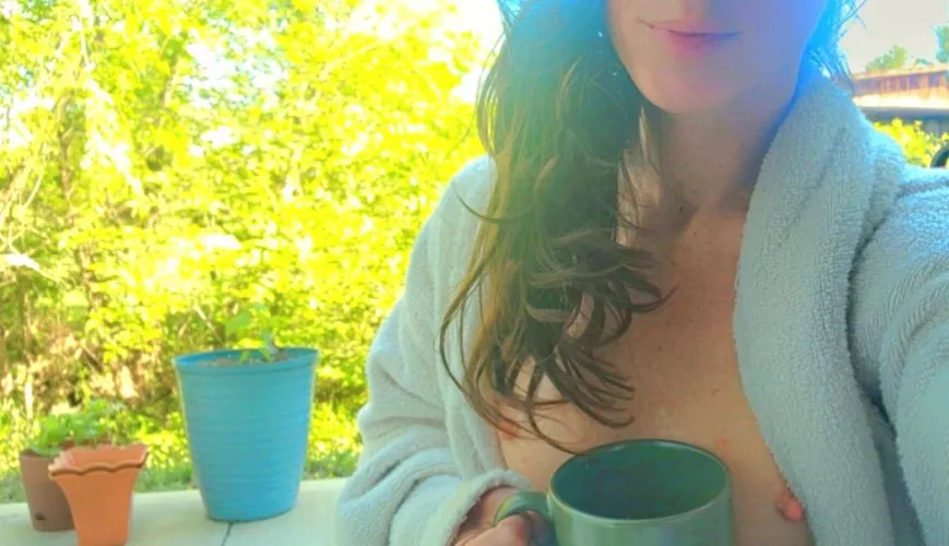 Need my nipples bitten and sucked raw while I drink my coffee! 😋🥰🙃