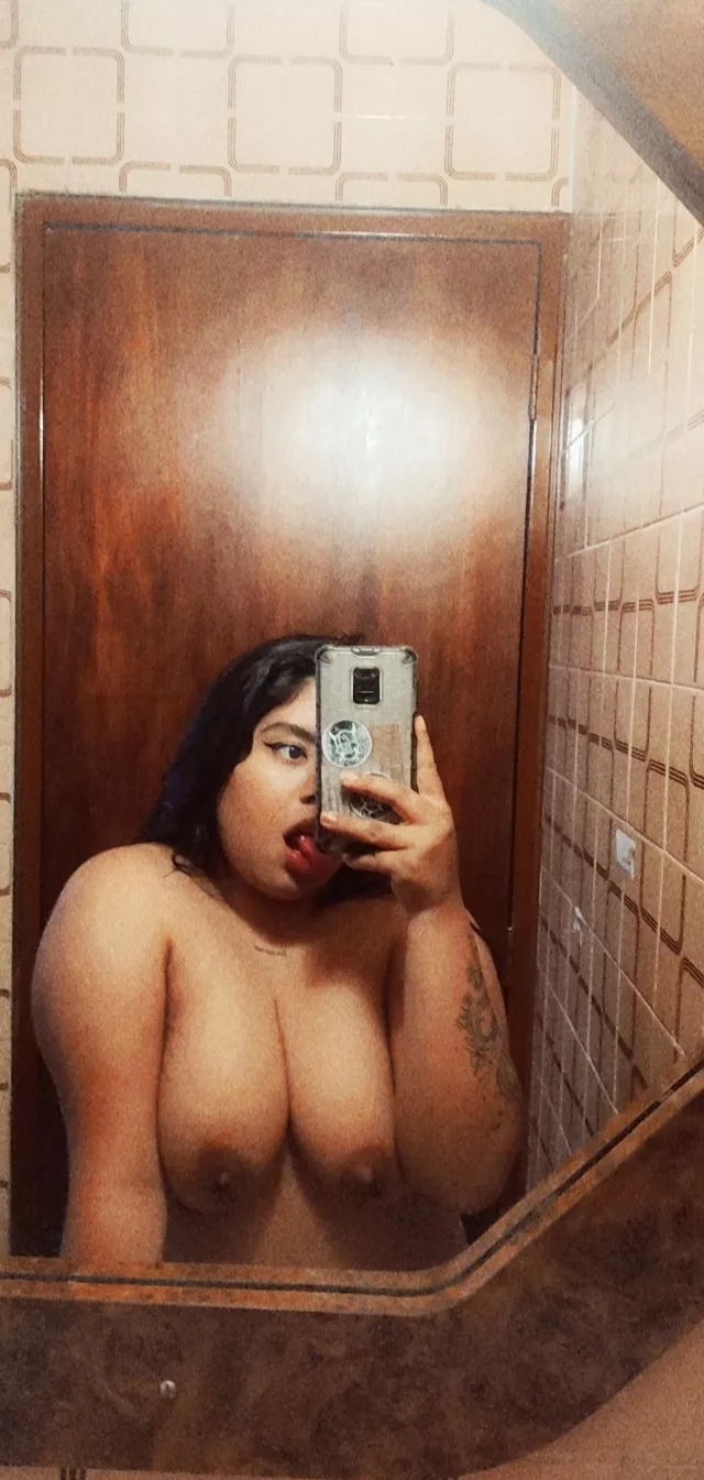 [SELLING] ❤️21F❤️ ONLINE AND HORNY 😈 |Pics✨Vids✨GFE✨ Sexting sessions✨CAM✨ SEXTAPES✨ Custom✨Rate 🔥 DROPBOX|🔥SNAP PREMIUM🔥 Snap/Kik slut.candy23