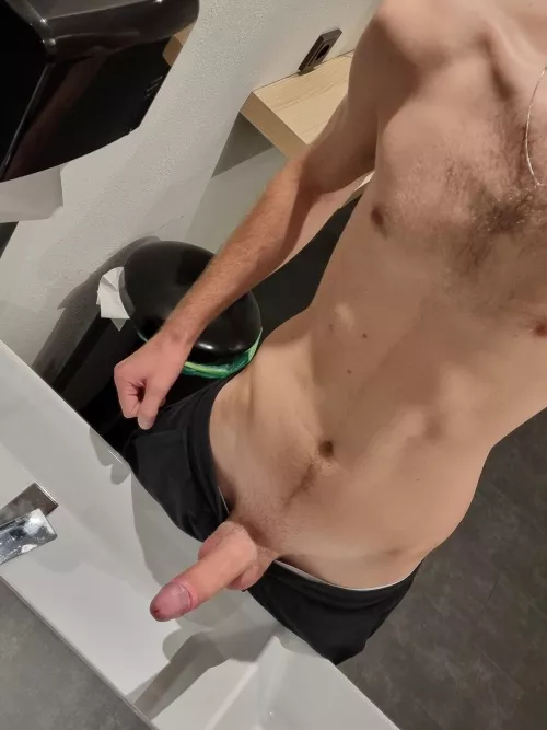 Today's gym bathroom flash