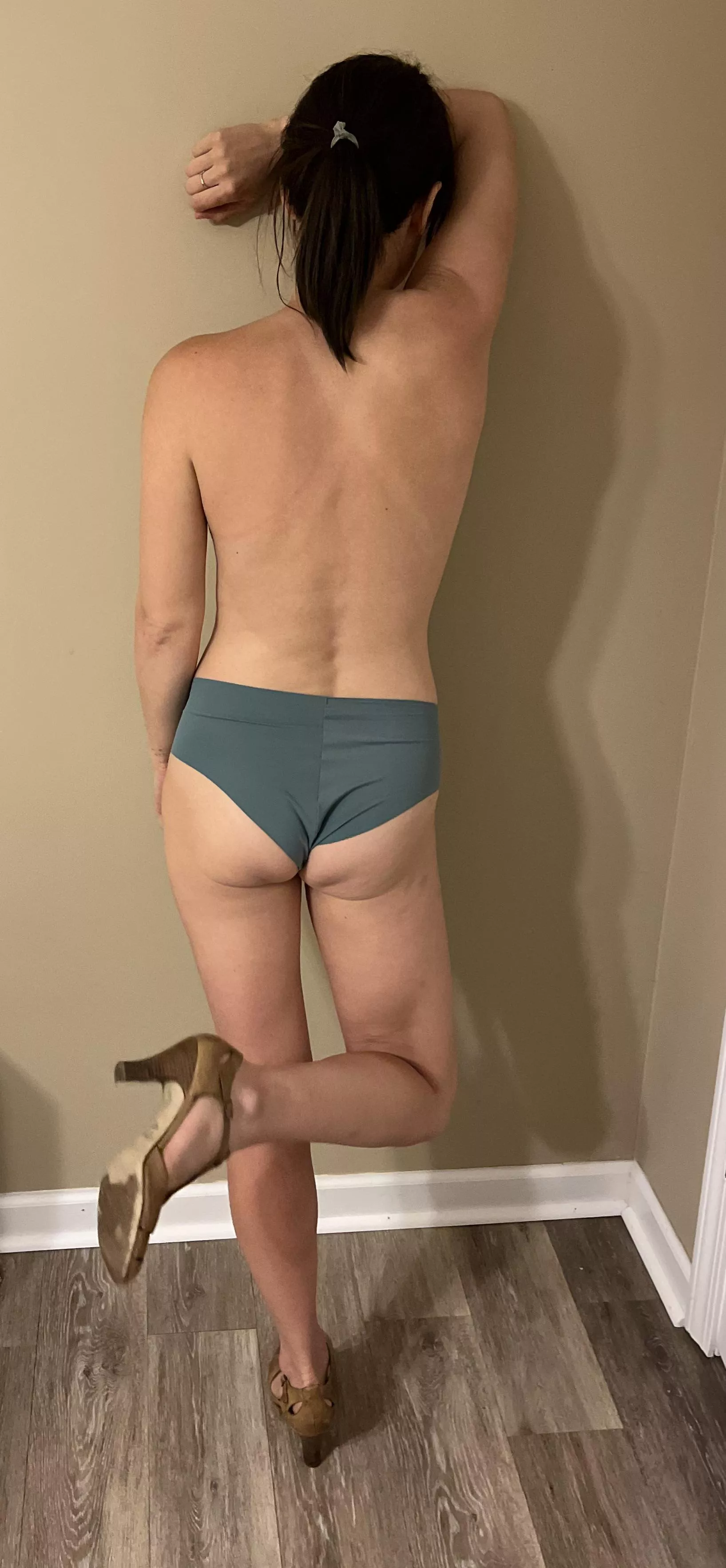 Too shy to show her face…