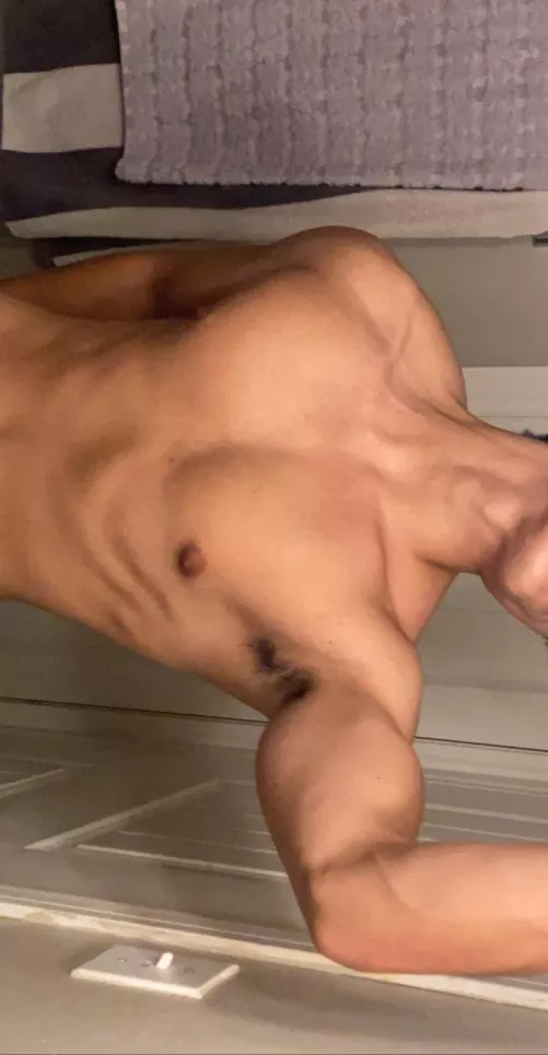 Wish someone could suck me off right now… (M)