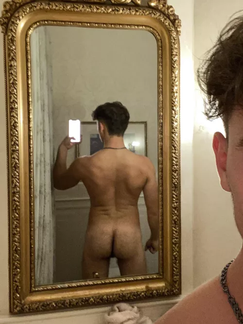 Would u kiss my neck ?