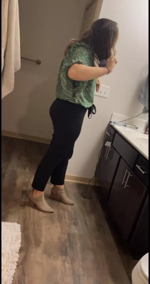 30yr old wife. DM to trade