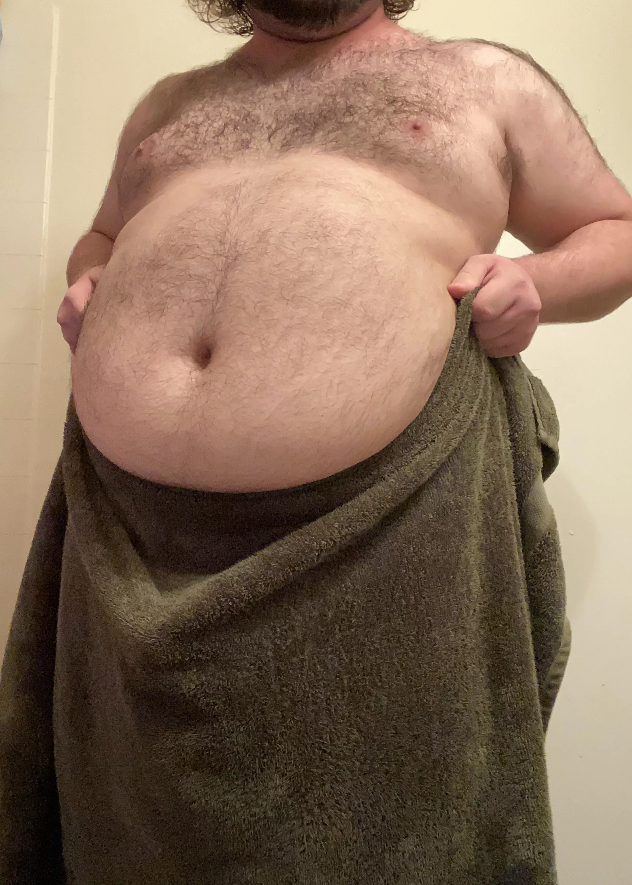 Could use some help drying off 🥵