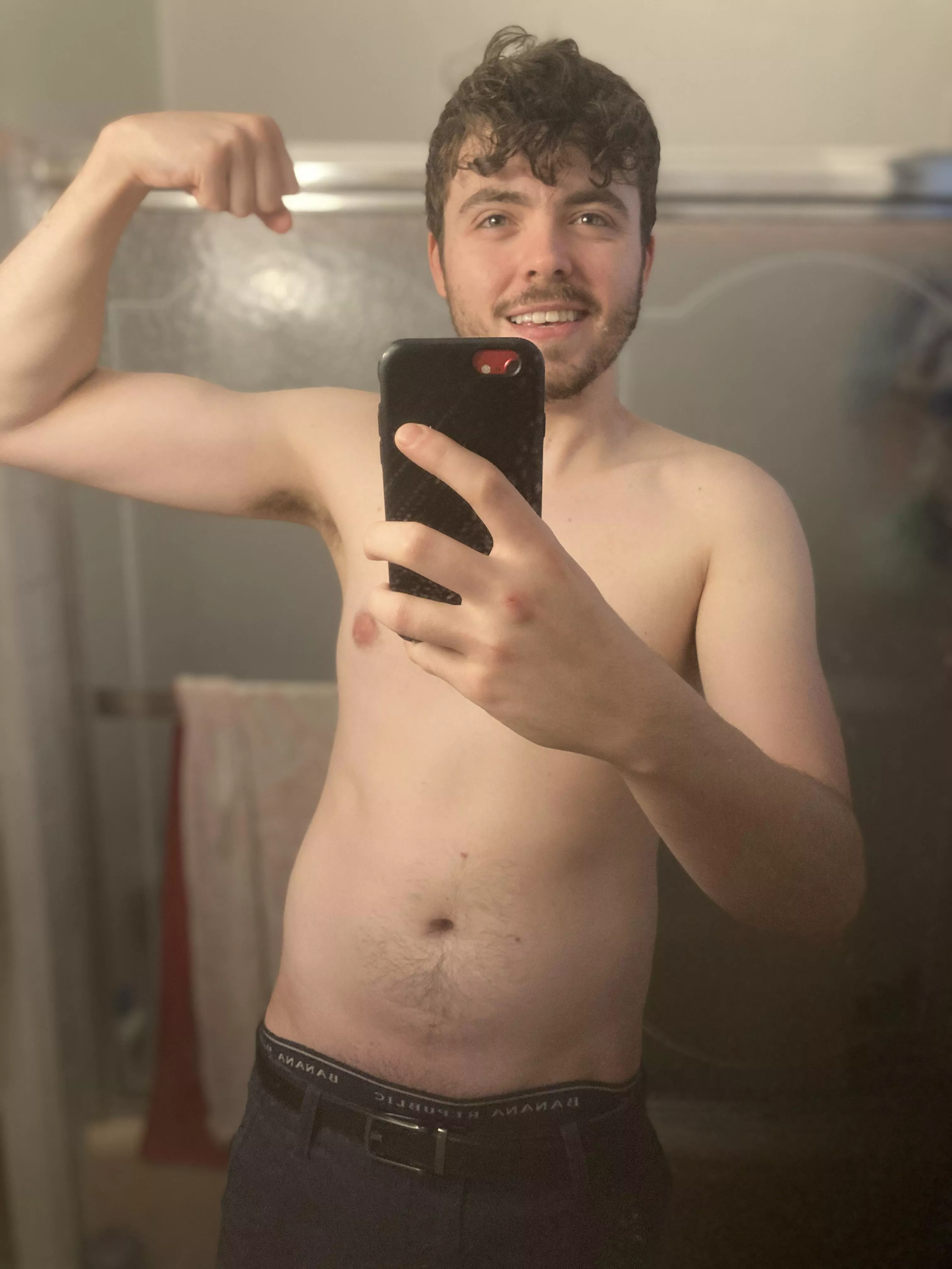 Feeling good in my skin lately 😎