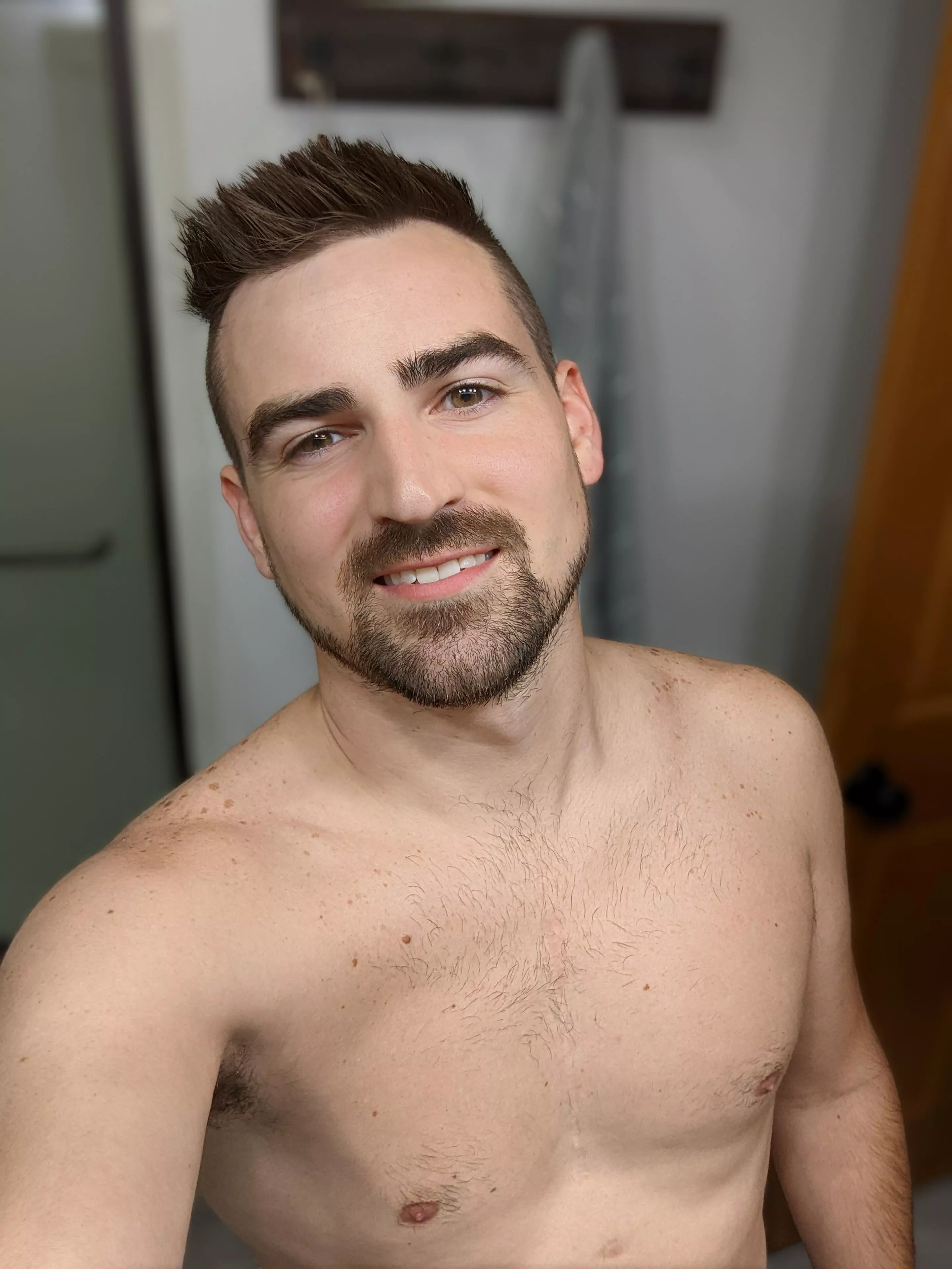 first haircut by myself. not quitting my day job for sure. 😅