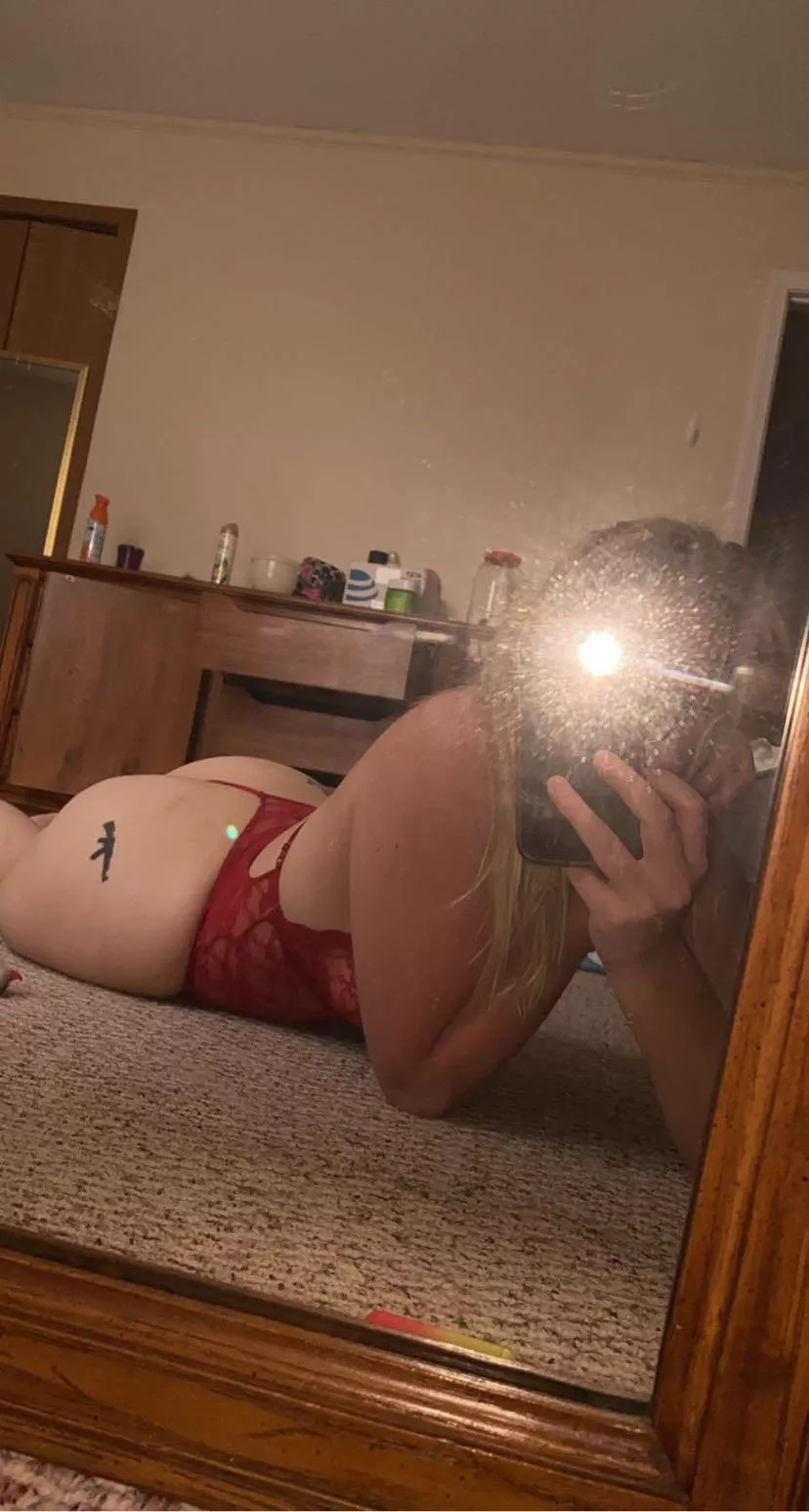 fuck 😽😻 hit my link in bio or shoot me a message on one of my socials😮‍💨