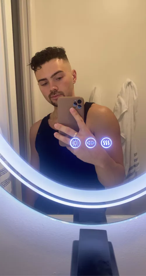 got a haircut todayyyy 💇‍♀️