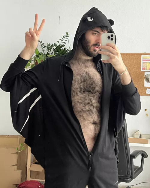 Happy spooky season🦦💕👻🎃