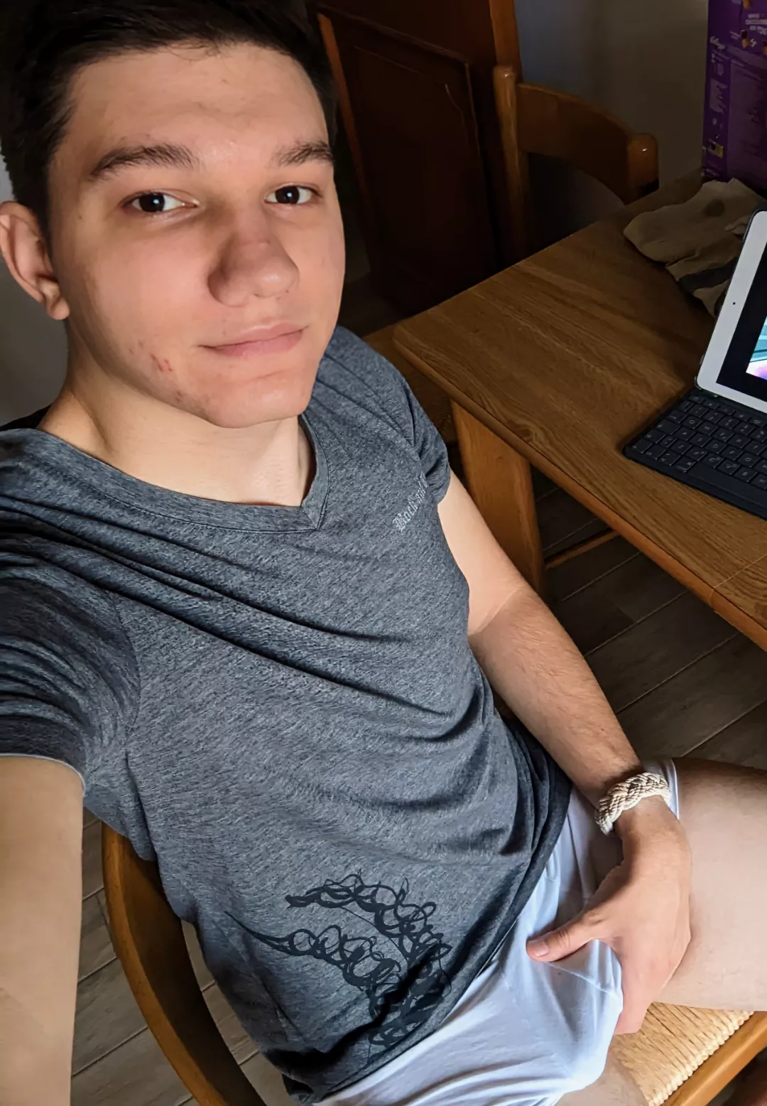 Horny before lunch 🔥