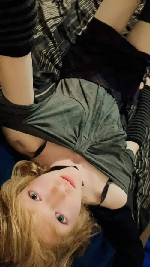 Let’s hang out and play games