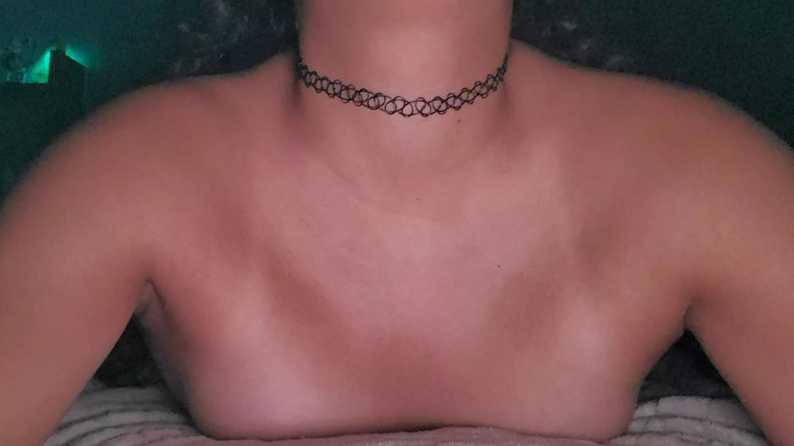 lying down rn🤭💛💛