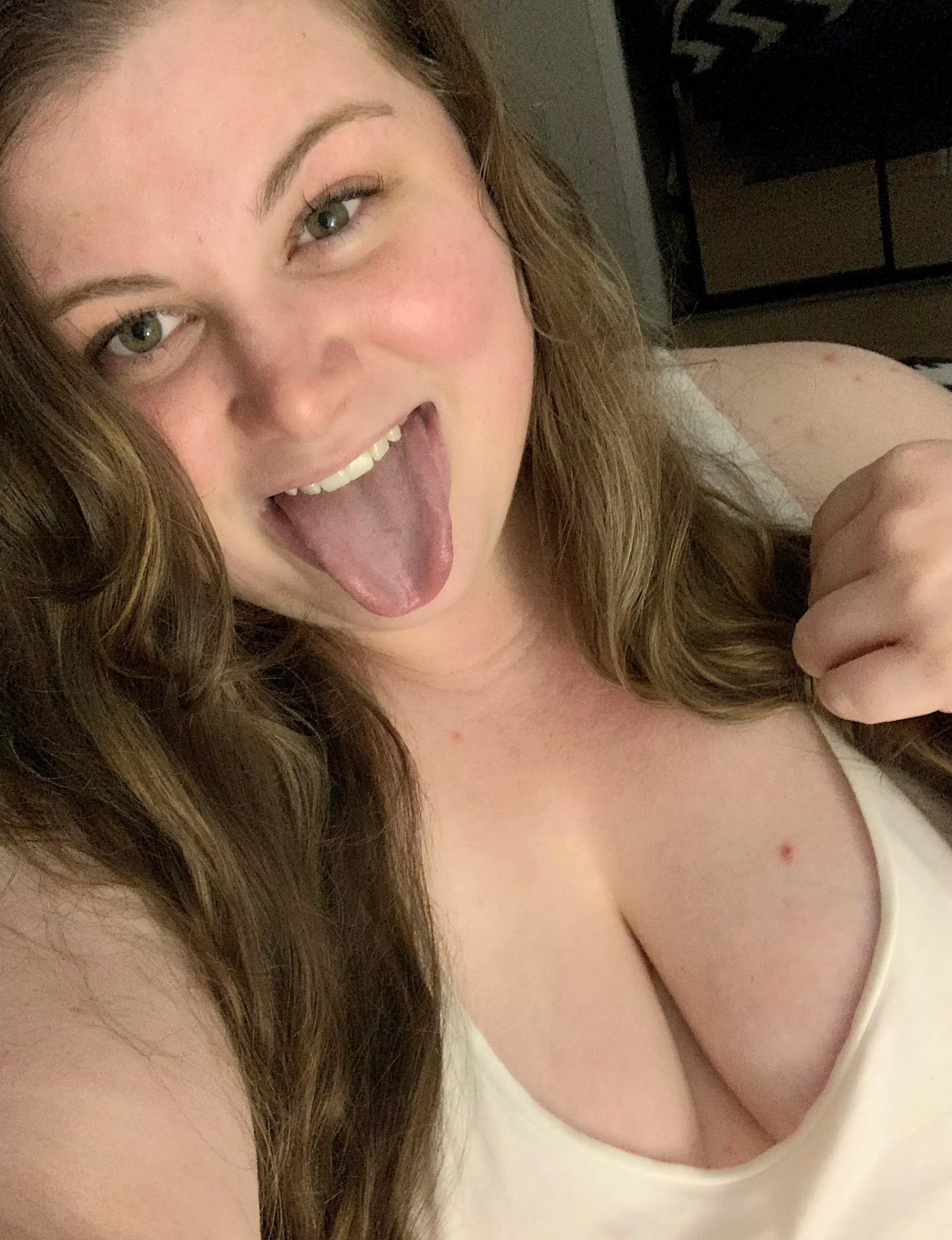 Tipsy Friday night, no bra selfie 😜