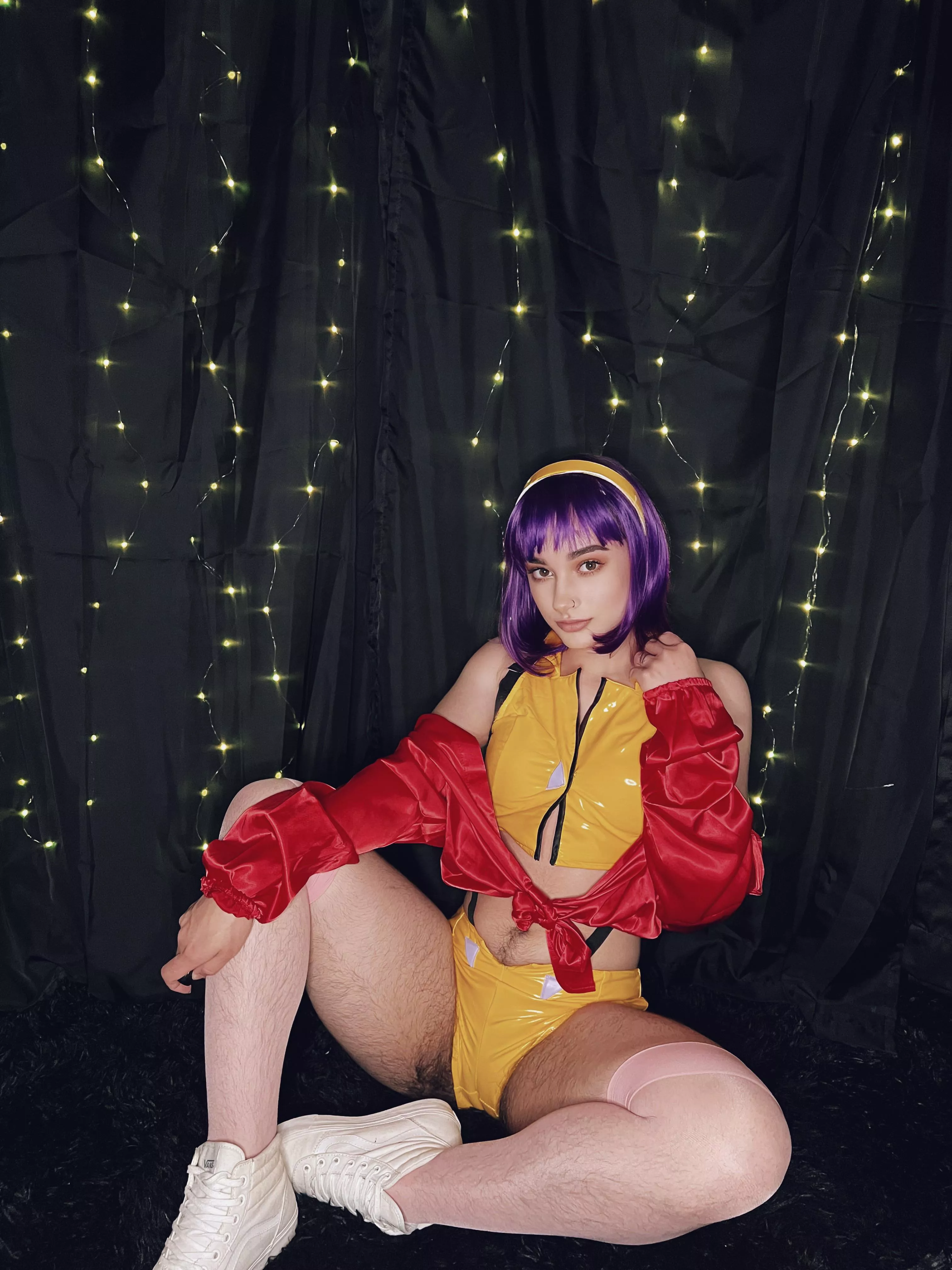 Who knew Faye Valentine from Cowboy Bebop was hairy? 😜